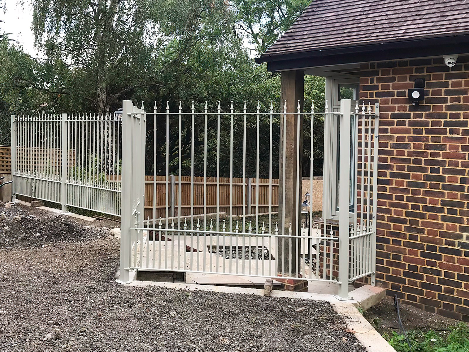 Fencing Essex Wrought Iron Ltd